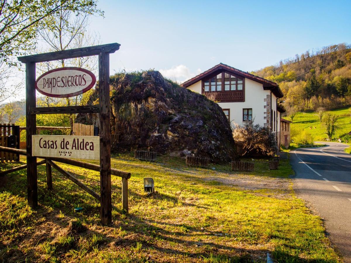Casas Rurales Pandesiertos Onís Екстериор снимка