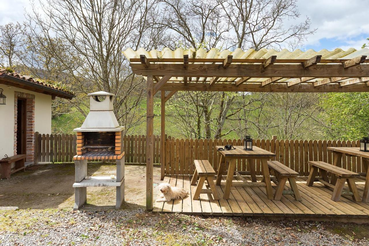 Casas Rurales Pandesiertos Onís Екстериор снимка